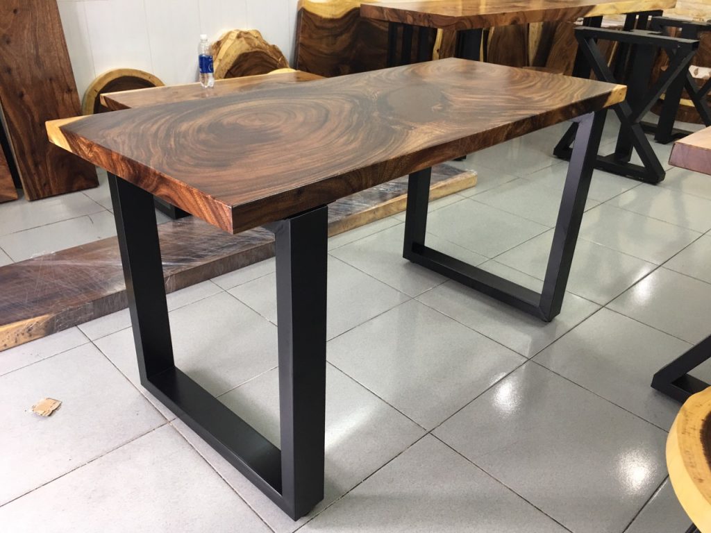 Các loại bàn gỗ chân sắt đẹp
